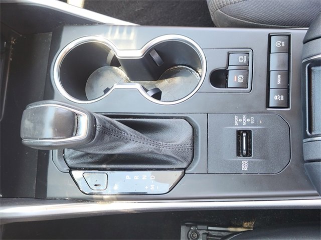 Used 2022 Toyota Highlander LE image 20