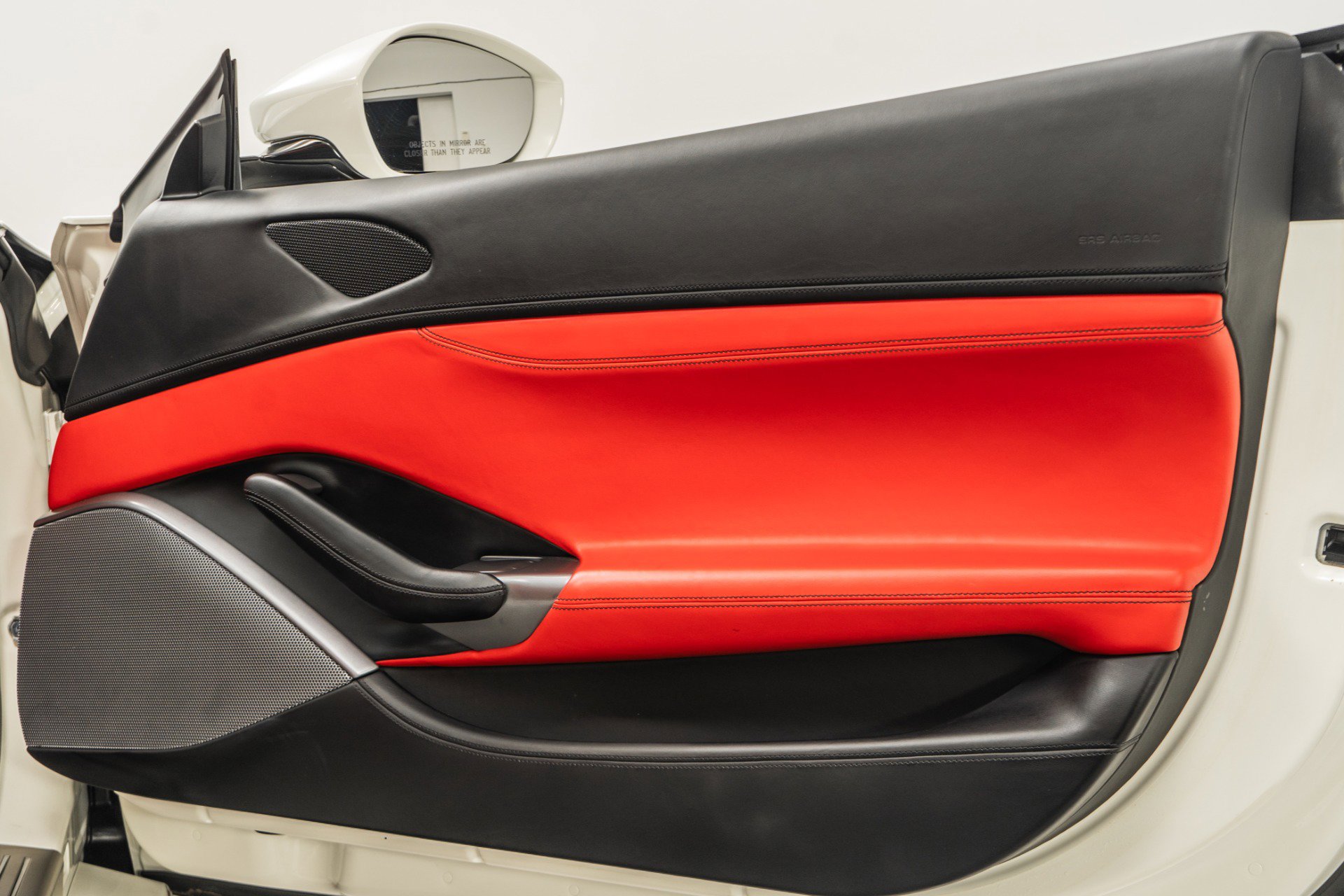 Used 2020 Ferrari Portofino image 38