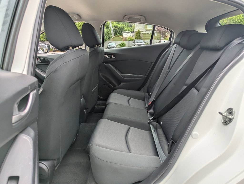 Used 2014 MAZDA MAZDA3 i Sport FWD image 24