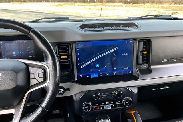 Used 2023 Ford Bronco Badlands image 9