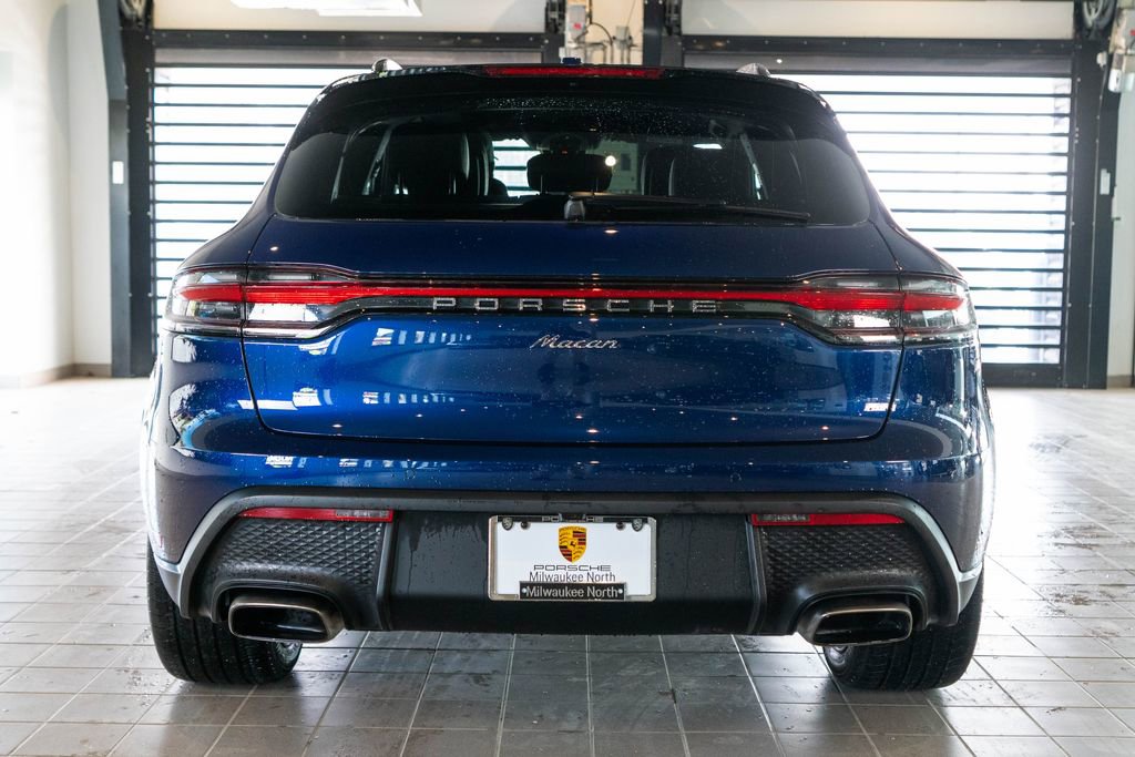 Certified 2026 Porsche Macan AWD/4WD image 9