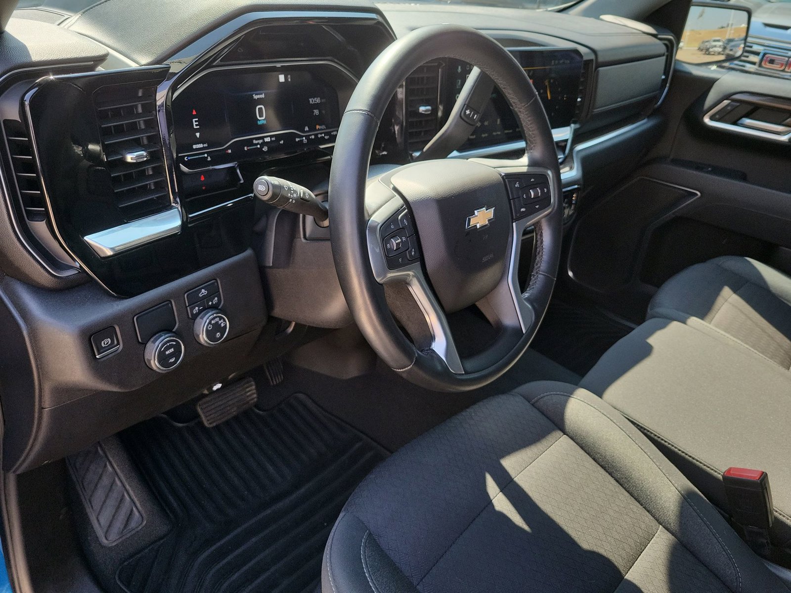 Used 2023 Chevrolet Silverado 1500 LT RWD image 10
