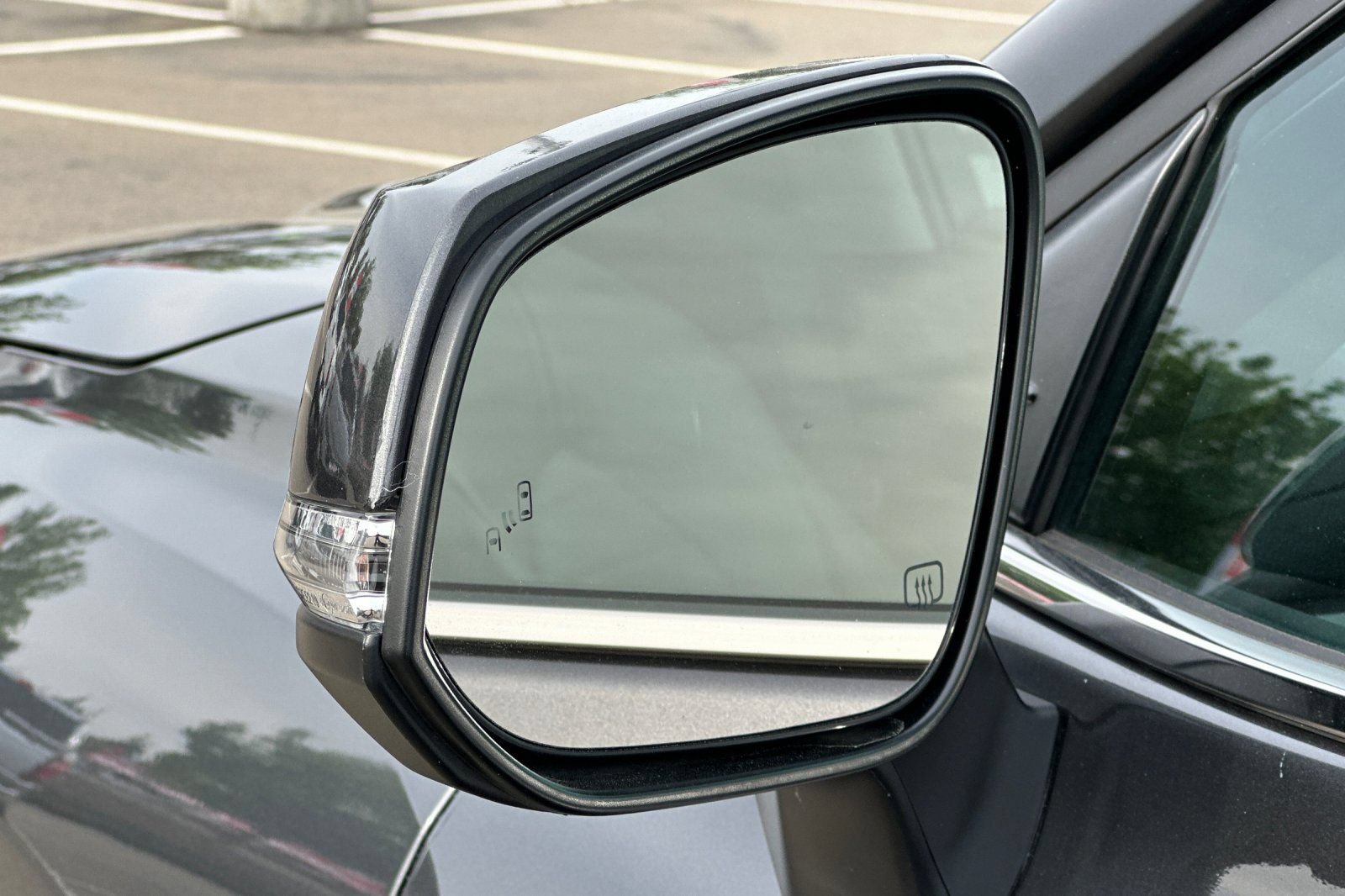 Used 2023 Toyota Highlander XLE AWD/4WD image 53