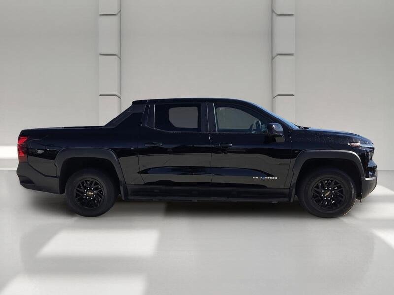 Used 2024 Chevrolet Silverado EV W/T AWD/4WD image 6