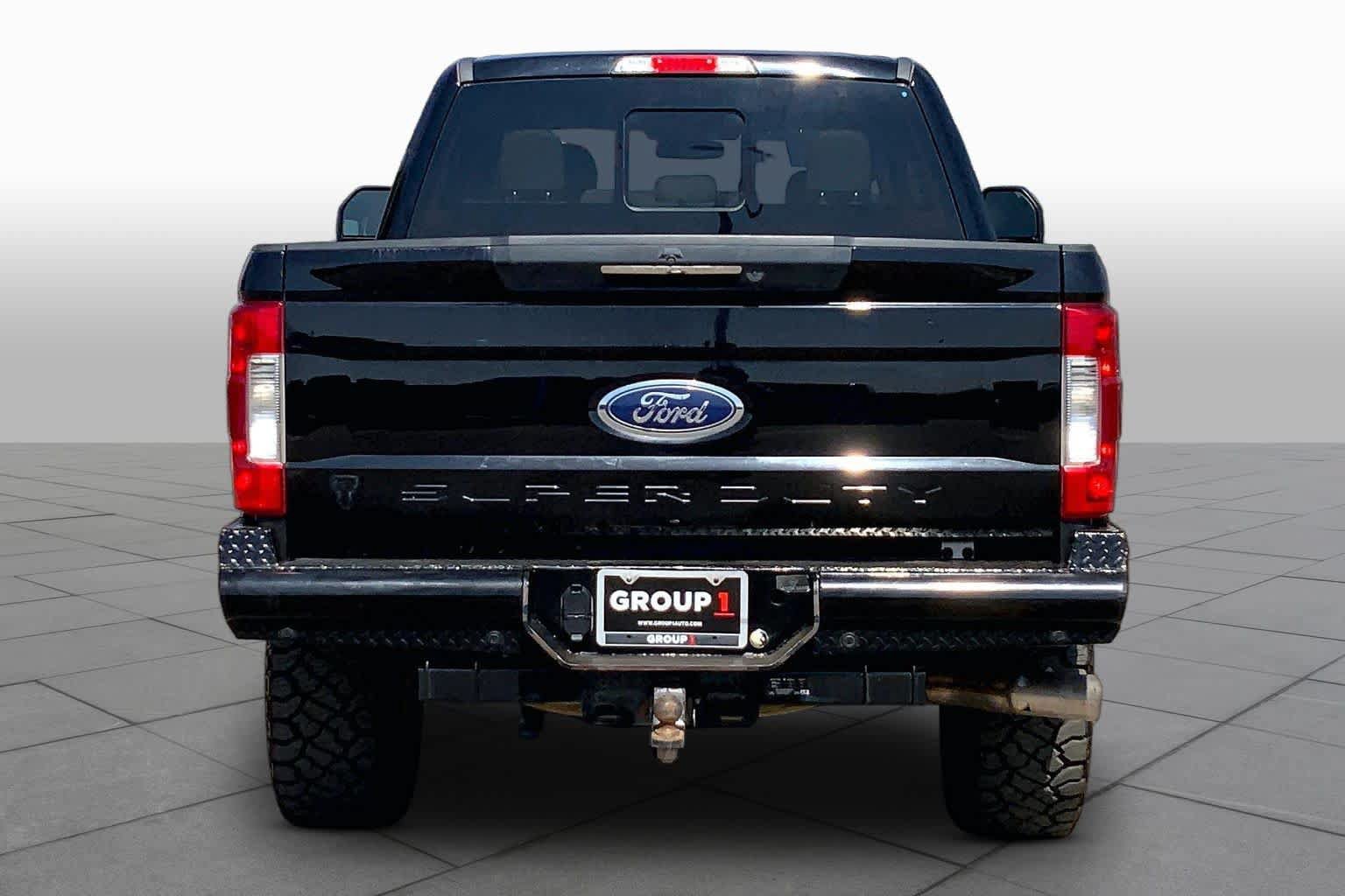 Used 2018 Ford F250 Lariat w/ Lariat Ultimate Package AWD/4WD image 5