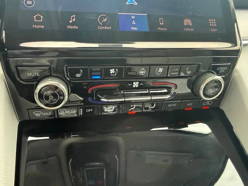 Used 2022 Jeep Grand Cherokee Overland AWD/4WD image 19