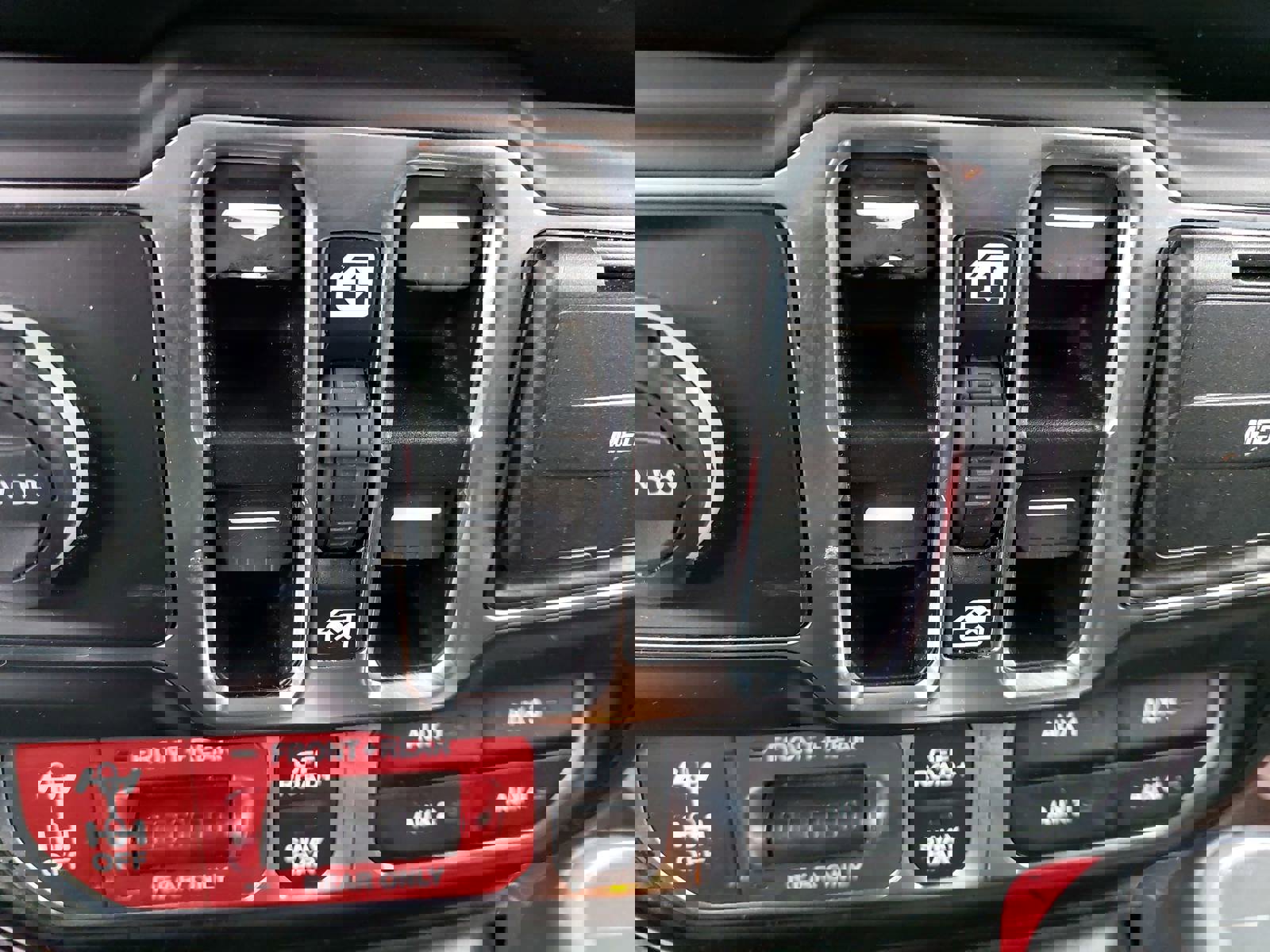 Used 2020 Jeep Gladiator Rubicon image 29