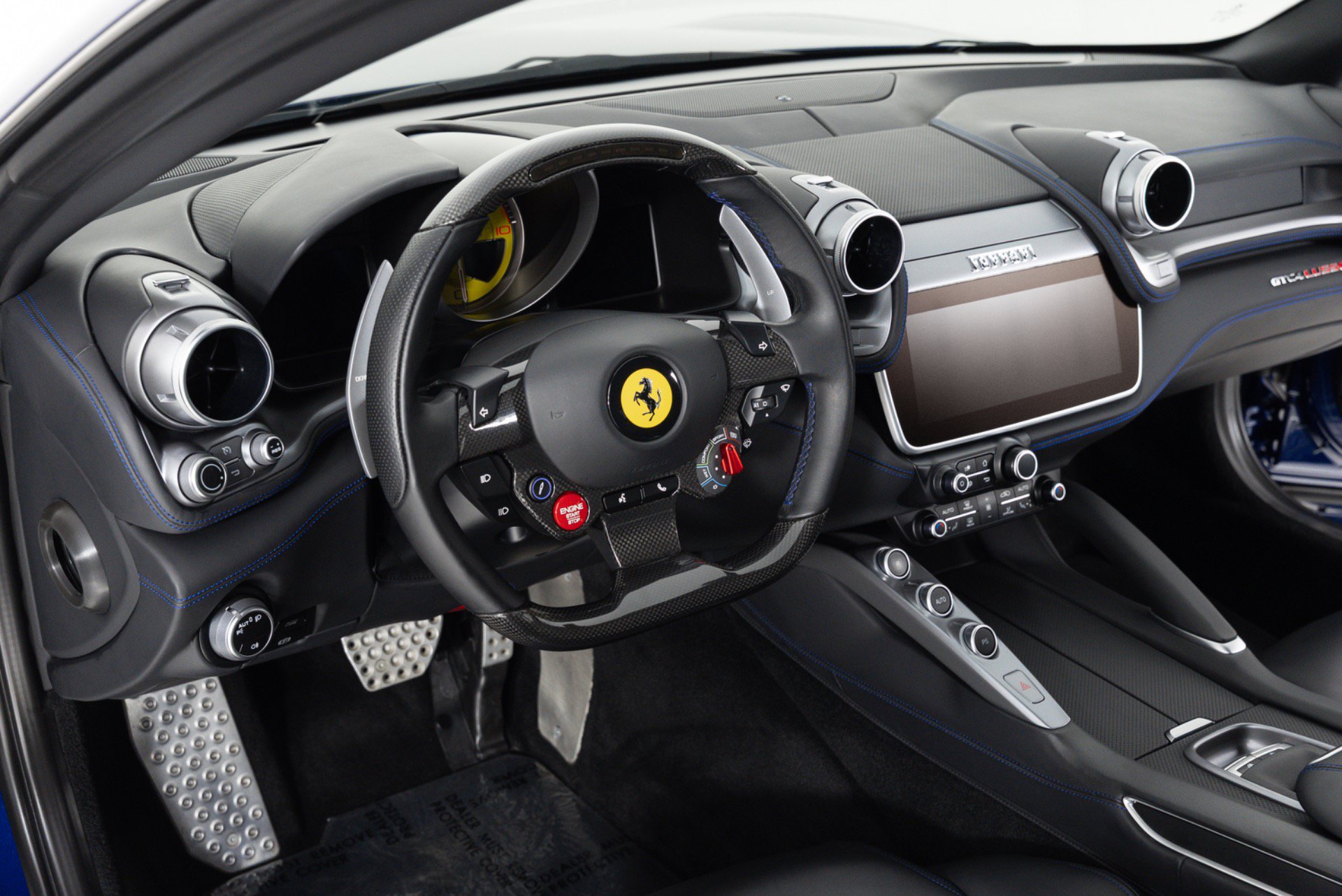 Used 2019 Ferrari GTC4Lusso T RWD image 18