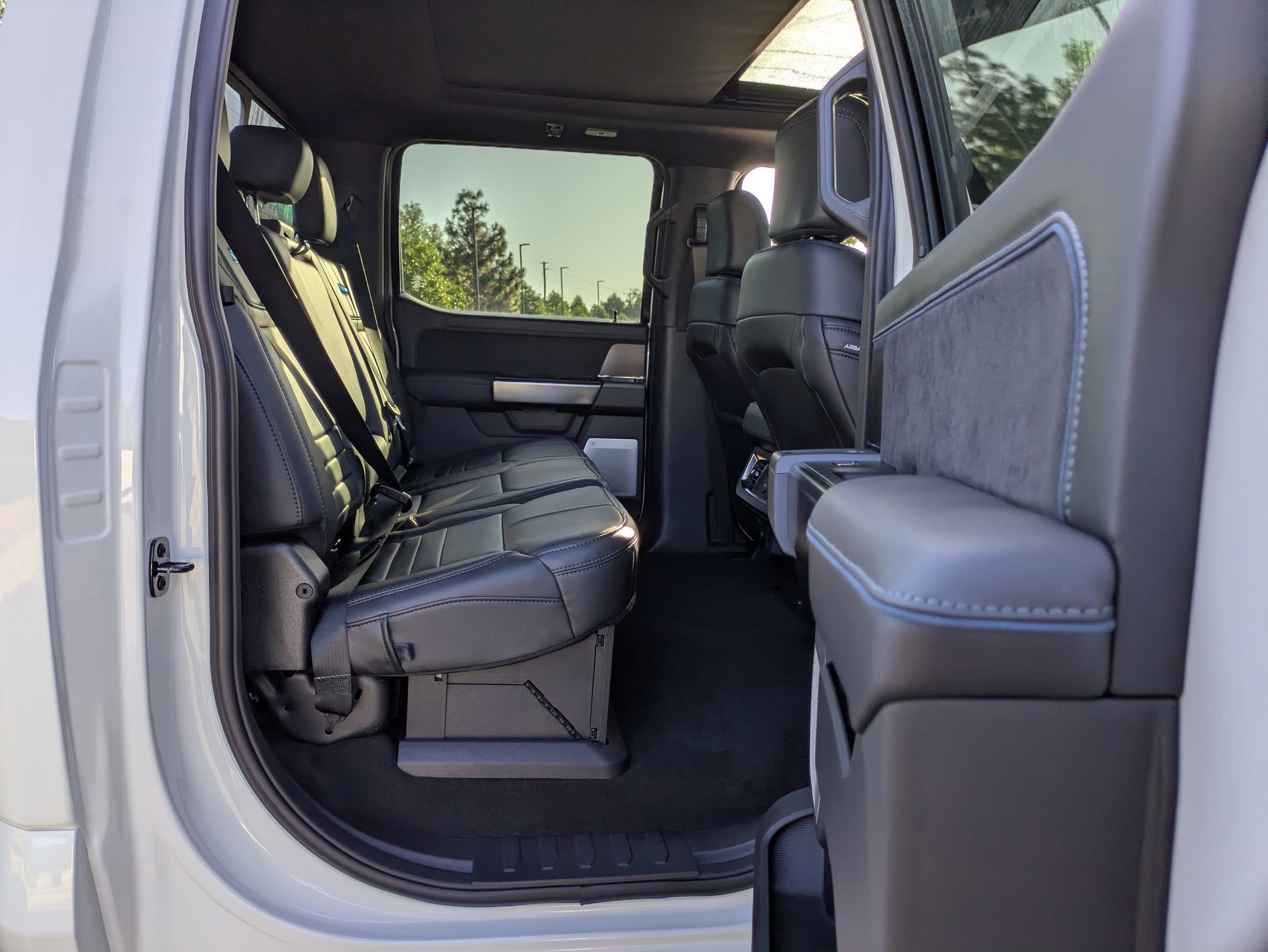 New 2026 Ford F250 Platinum w/ Tremor Off-Road Package image 40