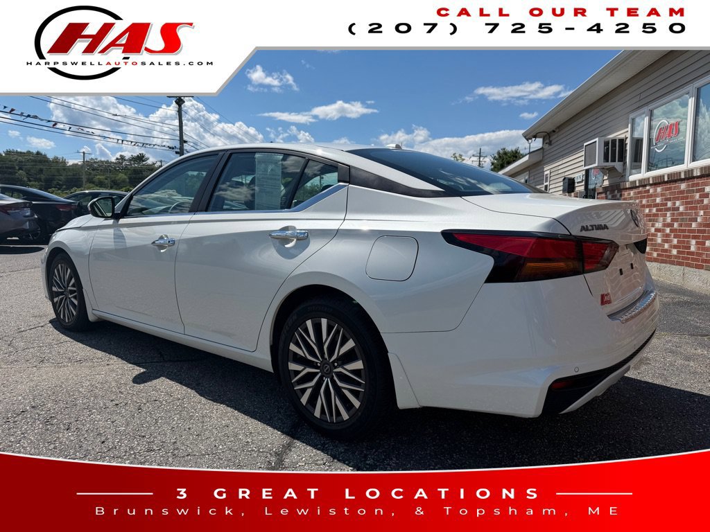 Used 2023 Nissan Altima 2.5 SV FWD image 4