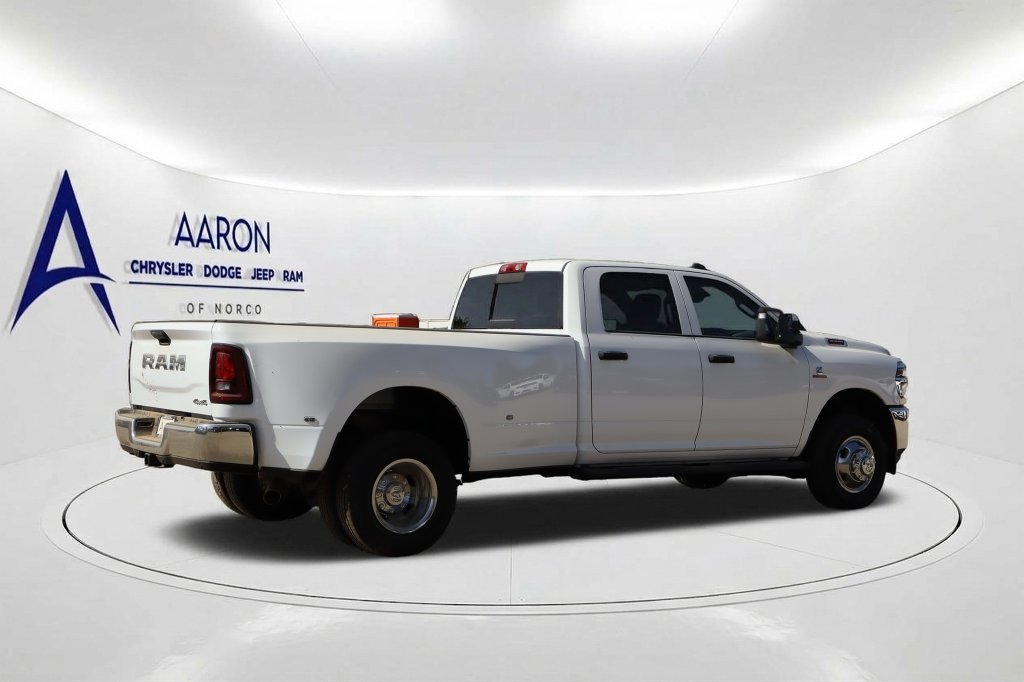 New 2026 RAM 3500 Tradesman AWD/4WD image 4