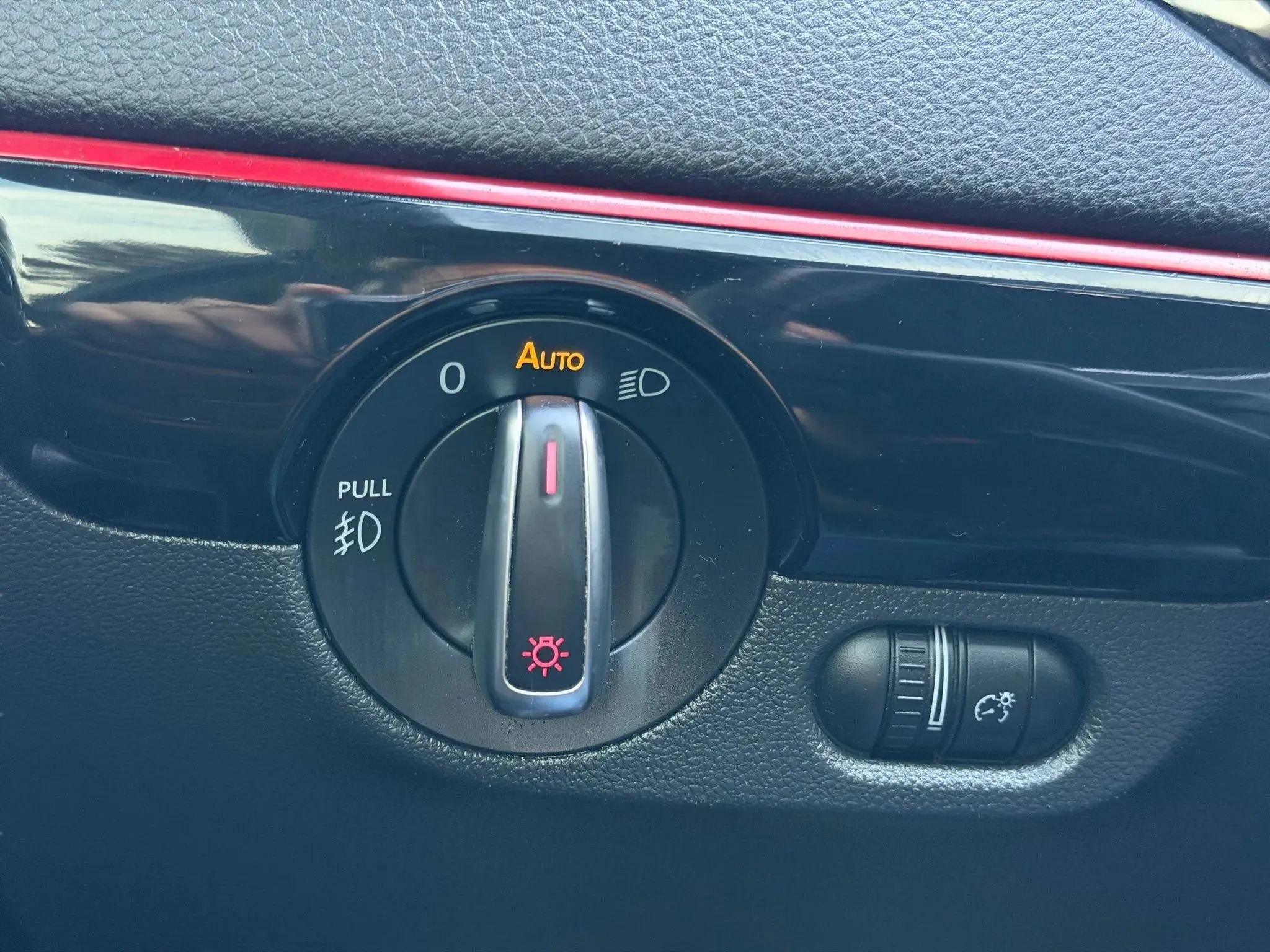 Used 2016 Volkswagen Jetta GLI SEL FWD image 29