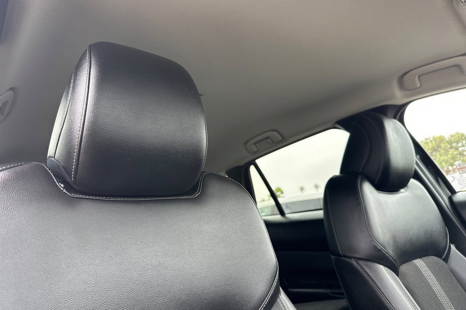 Used 2024 MAZDA CX-50 AWD 2.5 S w/ Preferred Package image 18