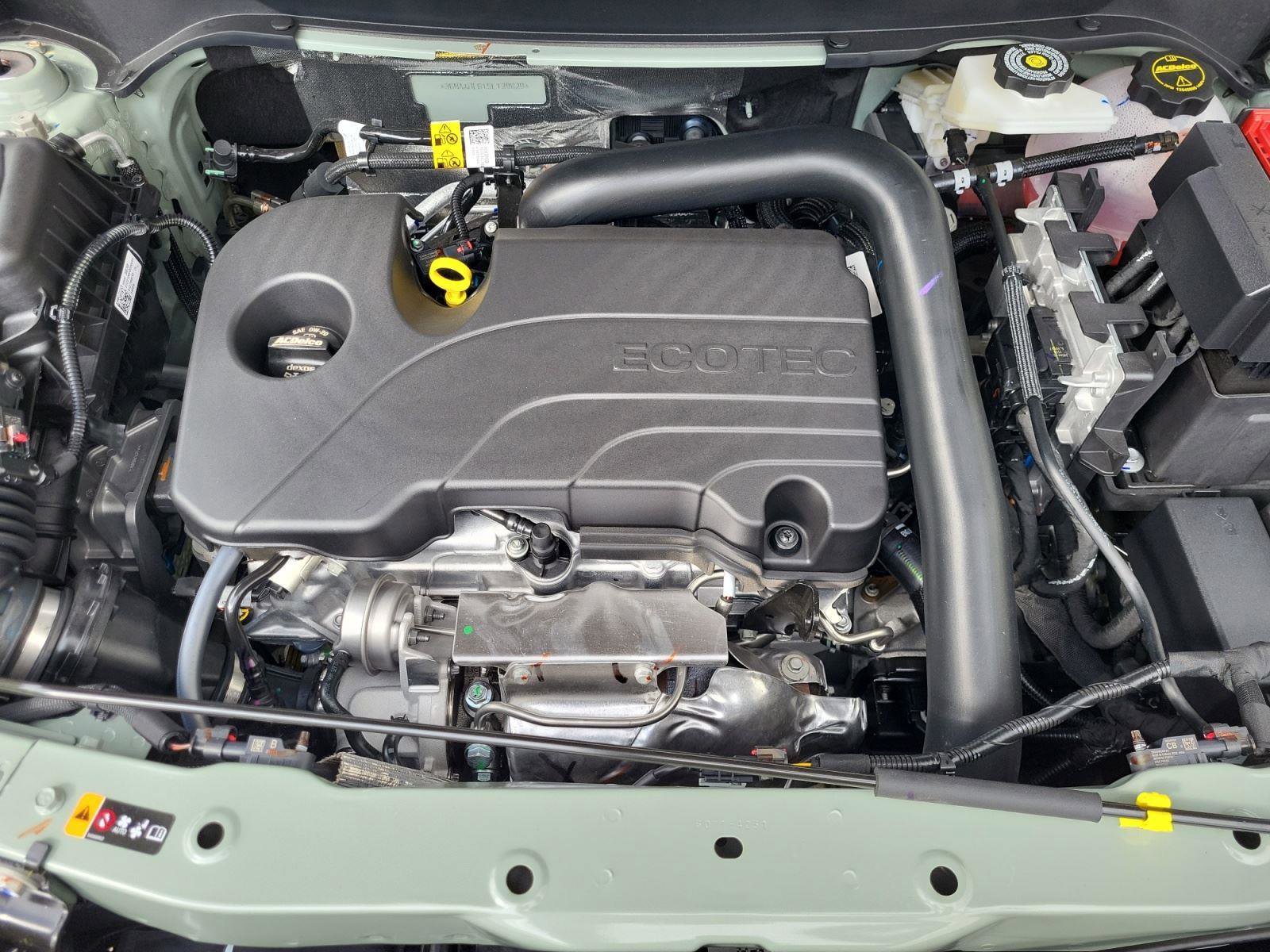 Used 2025 Chevrolet Equinox LT w/ Safety and Technology Package image 23