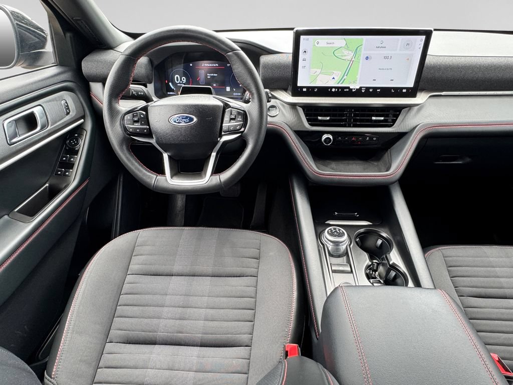 Used 2025 Ford Explorer ST-Line AWD/4WD image 23