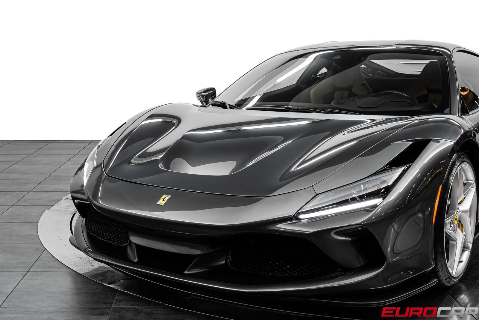 Used 2021 Ferrari F8 Tributo RWD image 14