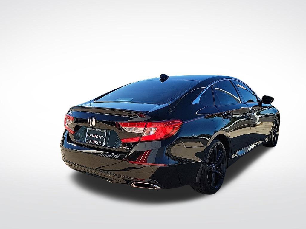 Used 2018 Honda Accord Sport image 4