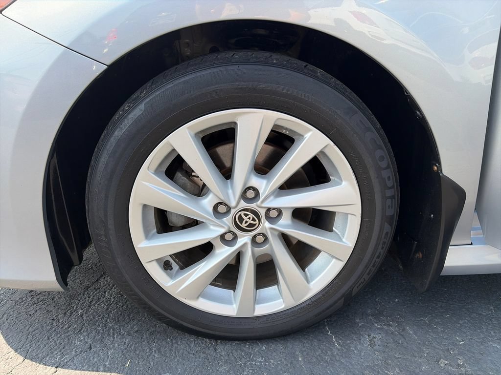 Used 2022 Toyota Camry LE w/ Convenience Package FWD image 24