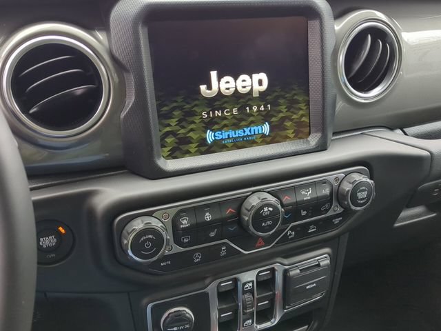 Used 2023 Jeep Wrangler Unlimited Sahara w/ LED Lighting Group AWD/4WD image 26