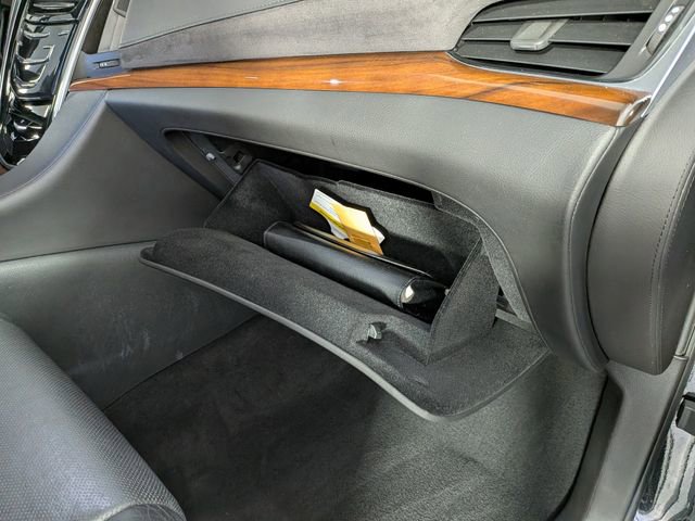 Used 2017 Cadillac Escalade ESV Premium Luxury image 39