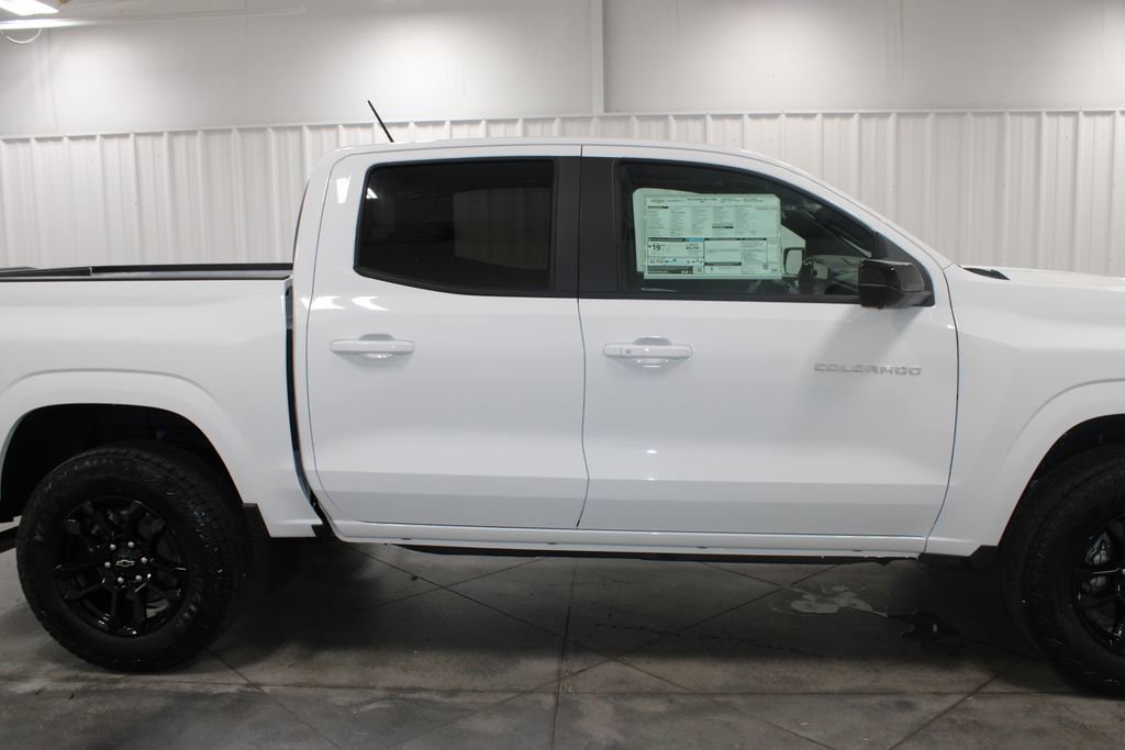 New 2025 Chevrolet Colorado Z71 w/ Midnight Edition AWD/4WD image 11