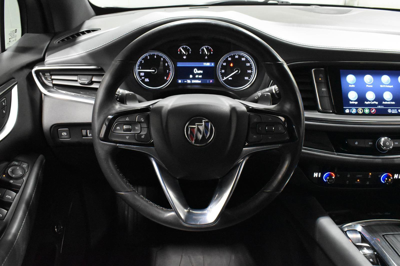 Used 2023 Buick Enclave Essence image 19
