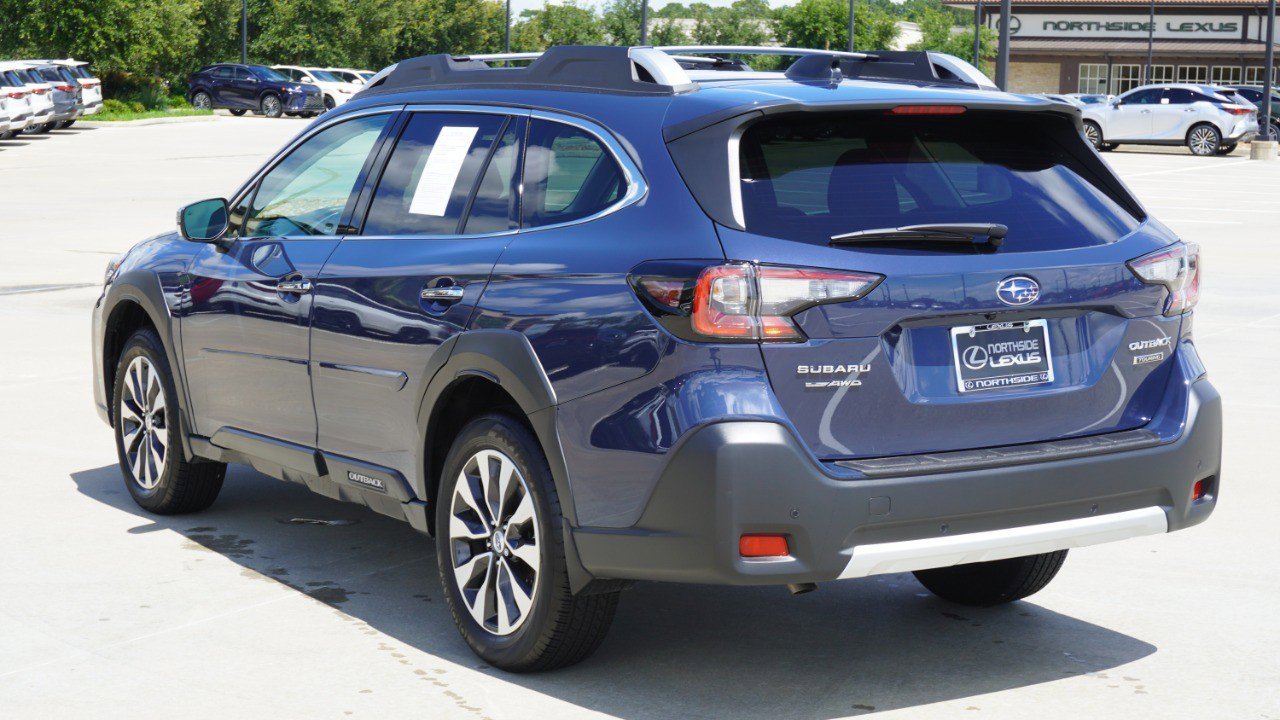Used 2025 Subaru Outback Touring AWD/4WD image 8