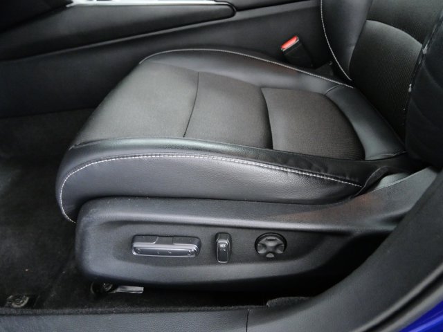 Used 2018 Honda Accord Sport image 16