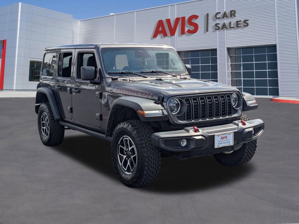 Used 2025 Jeep Wrangler Unlimited Rubicon AWD/4WD image 3