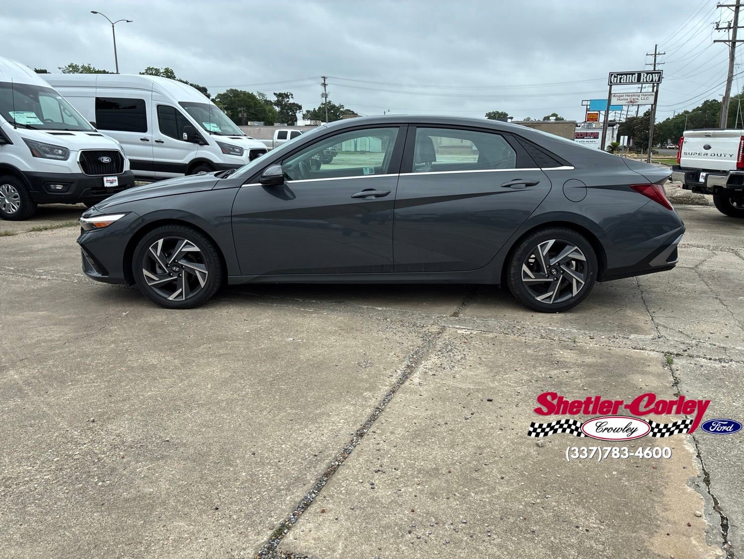 Used 2024 Hyundai Elantra Limited FWD image 8