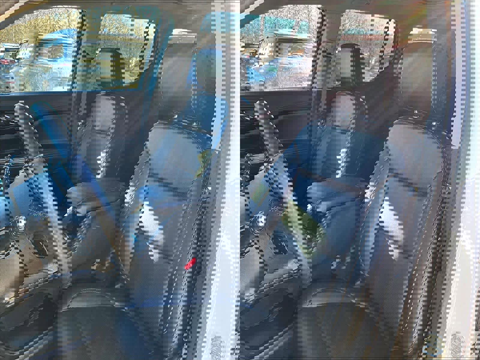 Used 2023 GMC Acadia SLT w/ Elevation Edition image 10