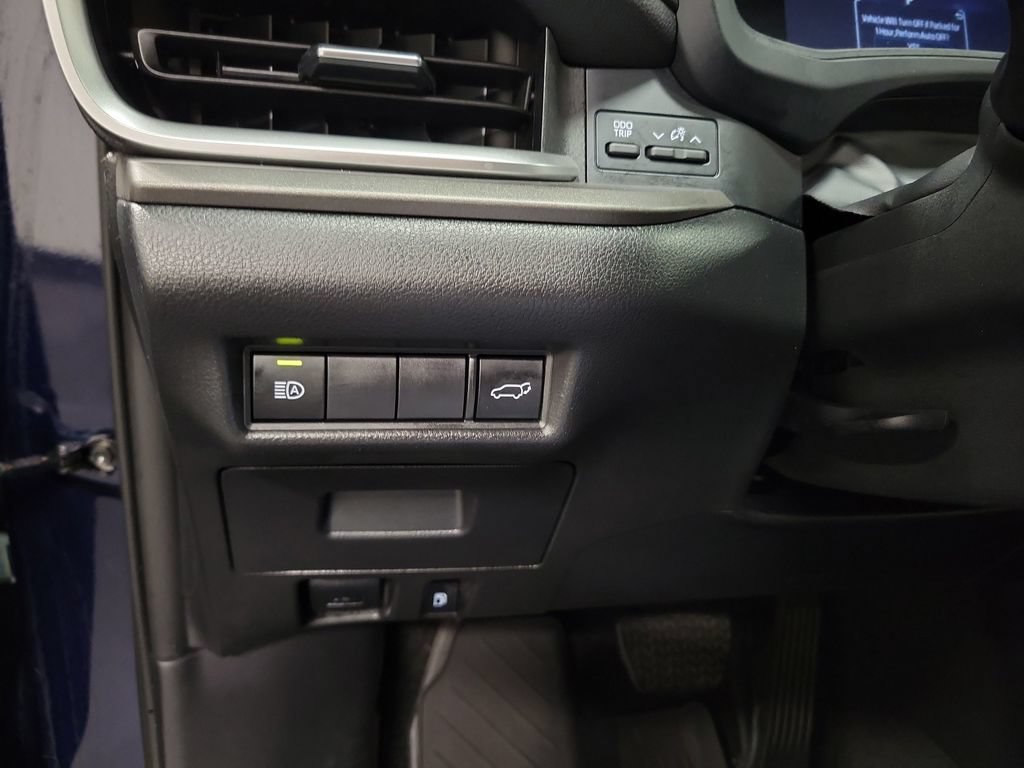 Used 2024 Toyota Grand Highlander AWD image 22