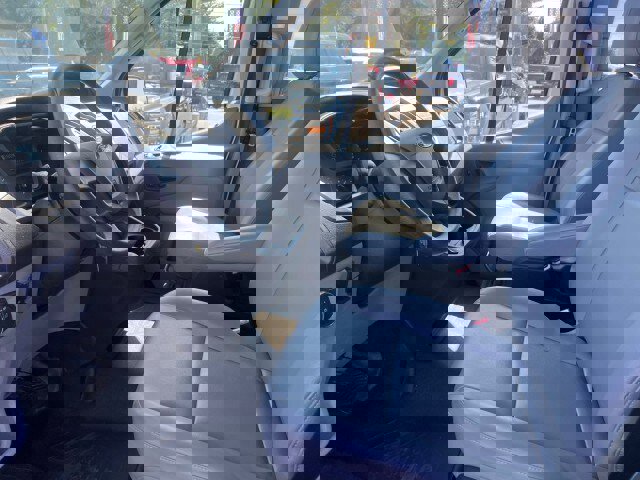 Used 2017 Ford Transit 350 XL image 6