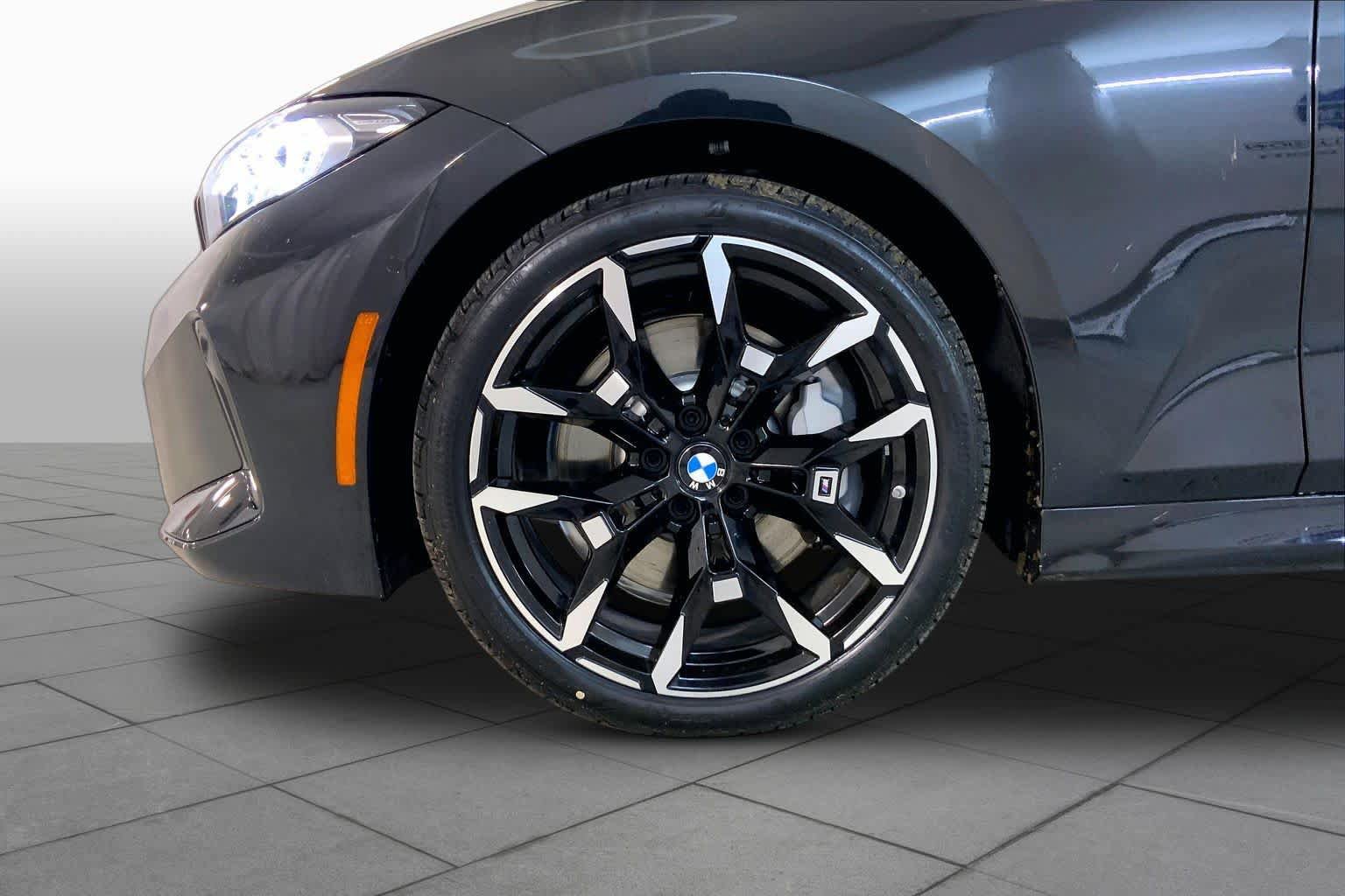 New 2026 BMW 330i xDrive Sedan w/ M Sport Package AWD/4WD image 11