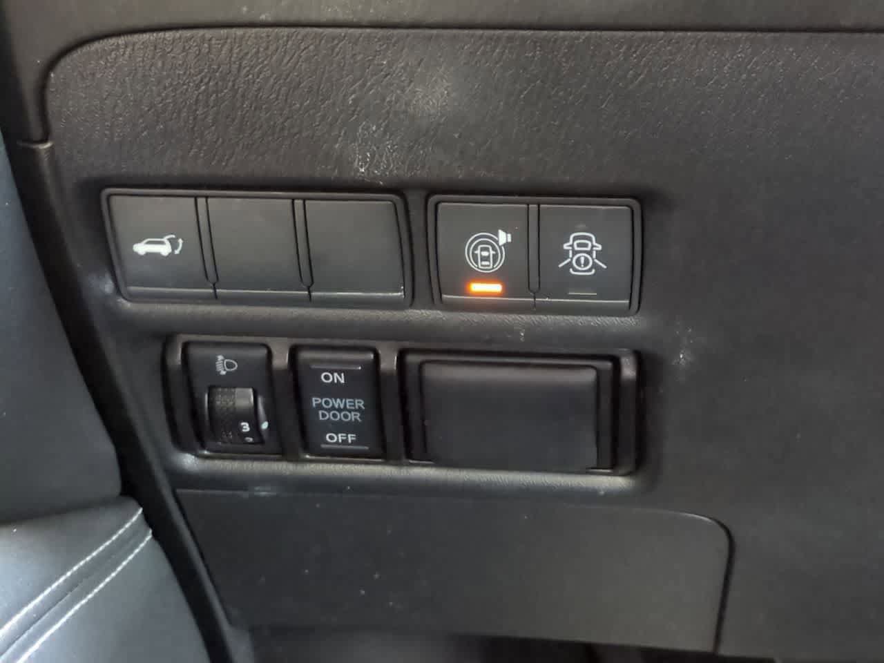 Used 2019 Nissan Armada SL w/ Premium Package image 18