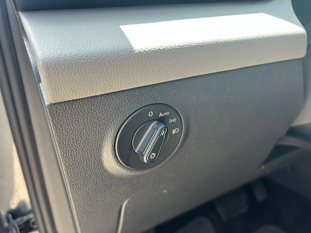 Certified 2022 Volkswagen Taos SE AWD/4WD image 57