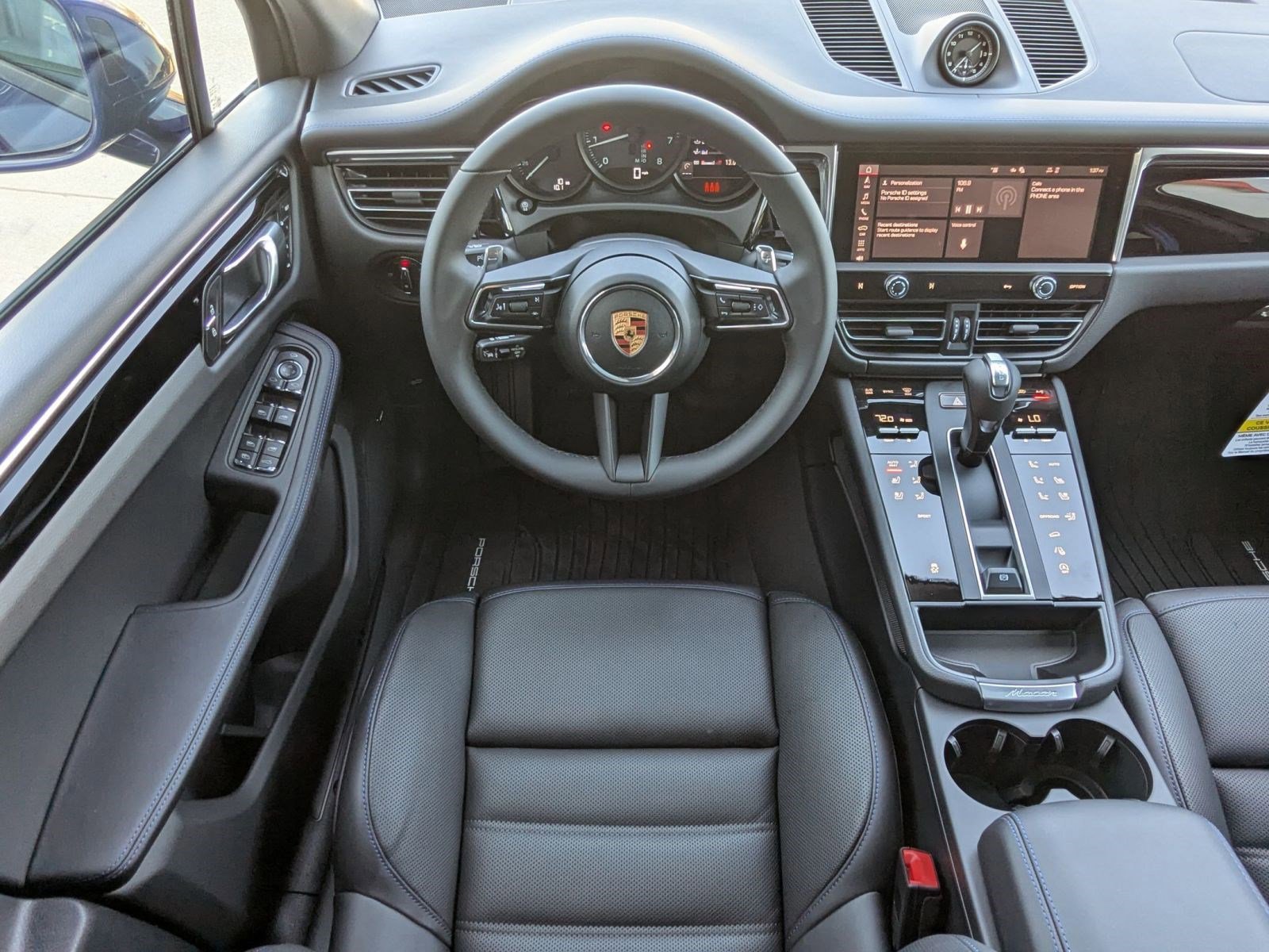 New 2026 Porsche Macan image 15