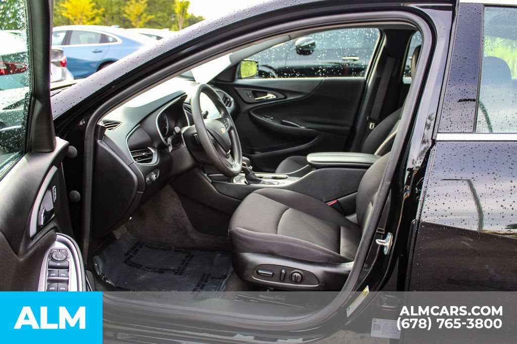Used 2024 Chevrolet Malibu LT FWD image 16