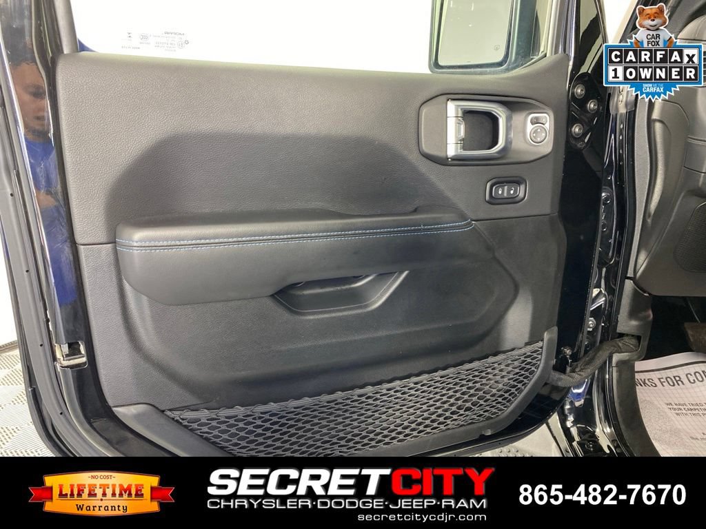 Used 2024 Jeep Wrangler High Altitude AWD/4WD image 12