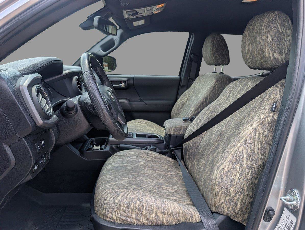 Used 2023 Toyota Tacoma TRD Off-Road AWD/4WD image 17