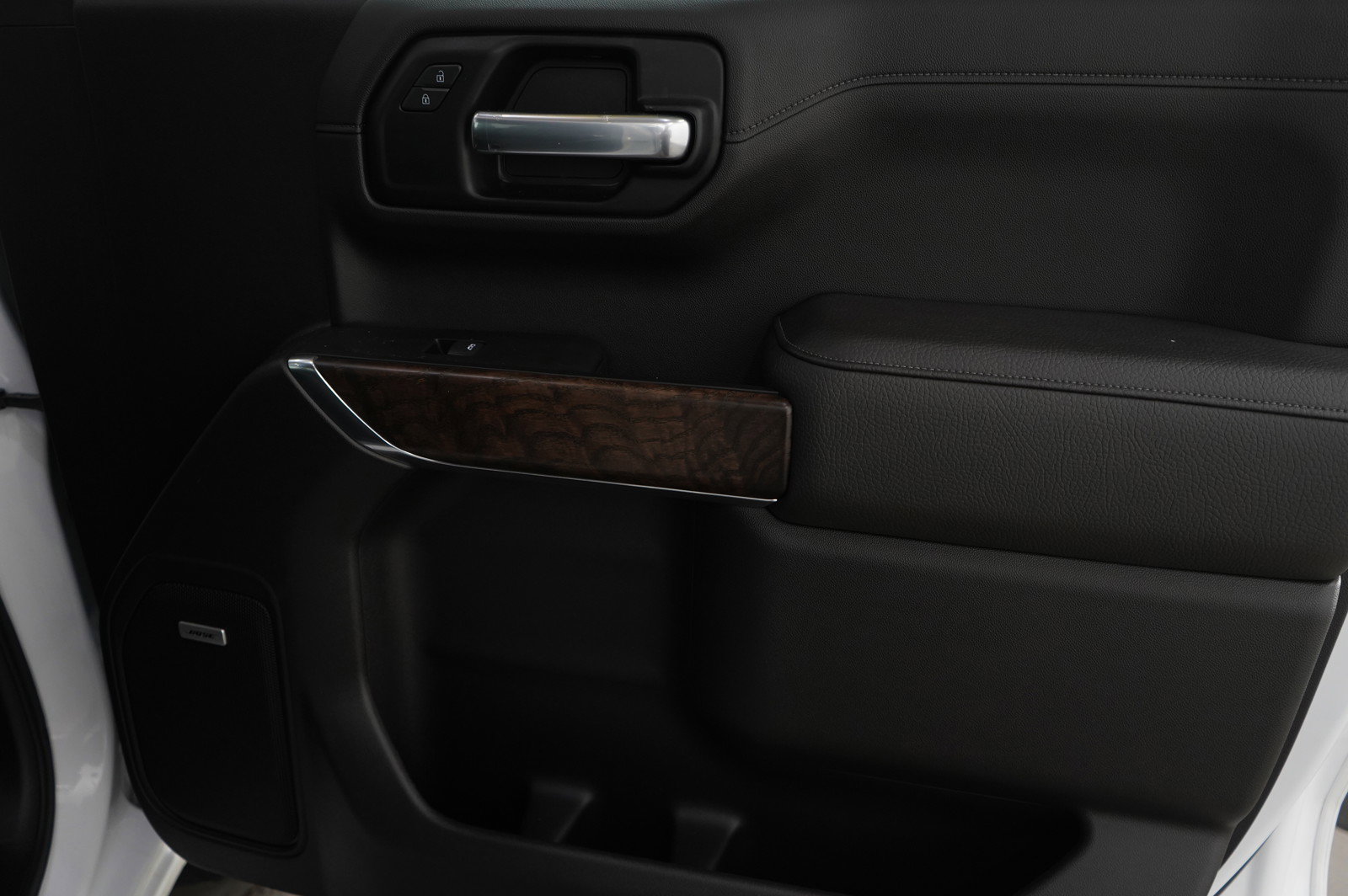 Used 2020 GMC Sierra 1500 Denali w/ Denali Premium Package image 9