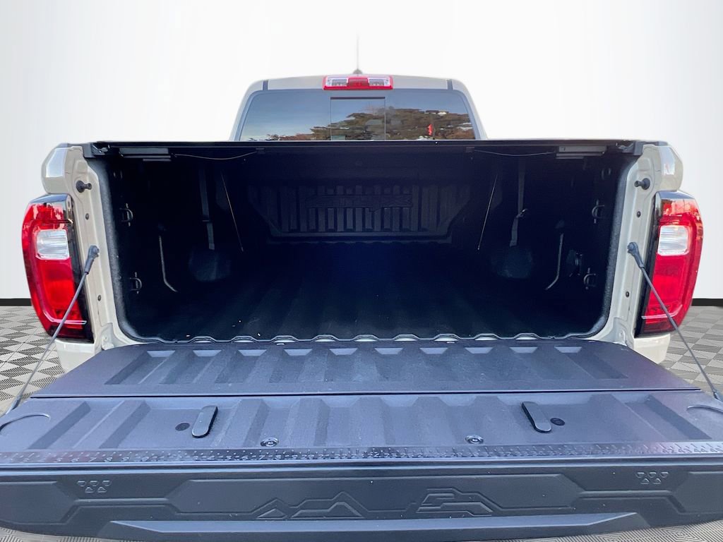 Used 2023 GMC Canyon AT4X image 27