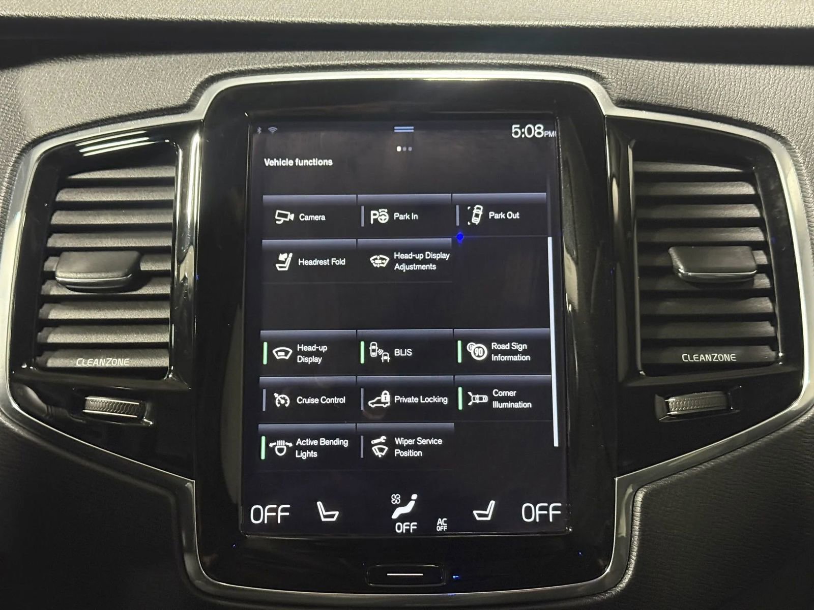 Used 2016 Volvo XC90 T6 Momentum w/ Momentum Plus Package AWD/4WD image 37