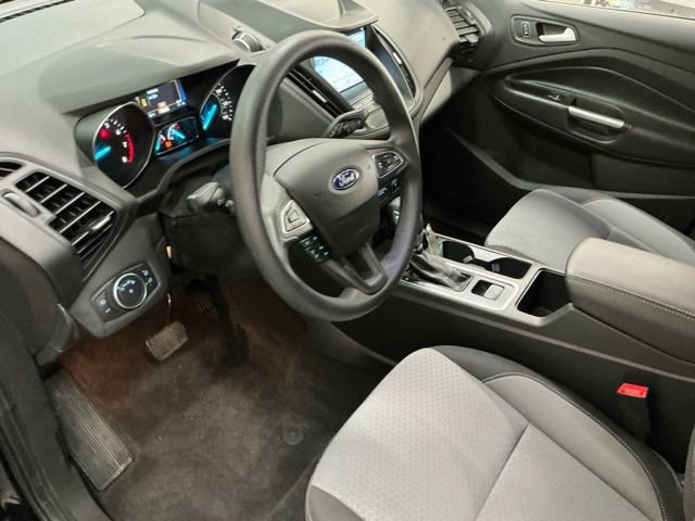 Used 2019 Ford Escape SE FWD image 14