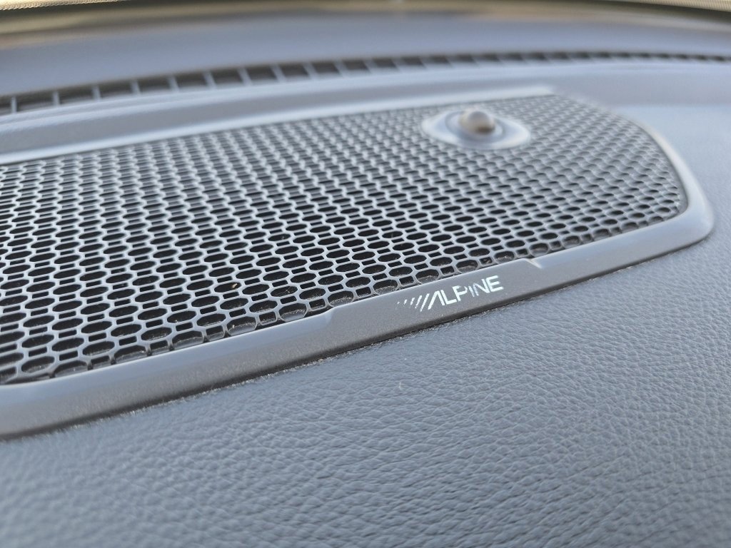 Used 2019 RAM 1500 Laramie image 13