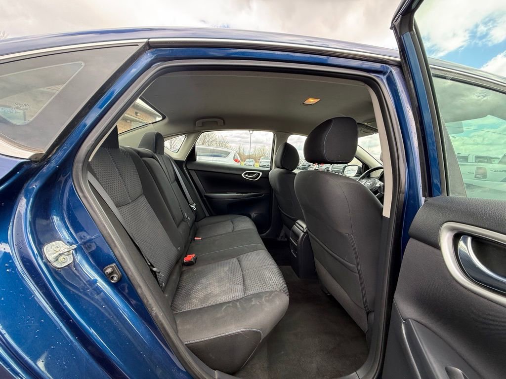 Used 2016 Nissan Sentra SR w/ Driver's Assist Package FWD image 23