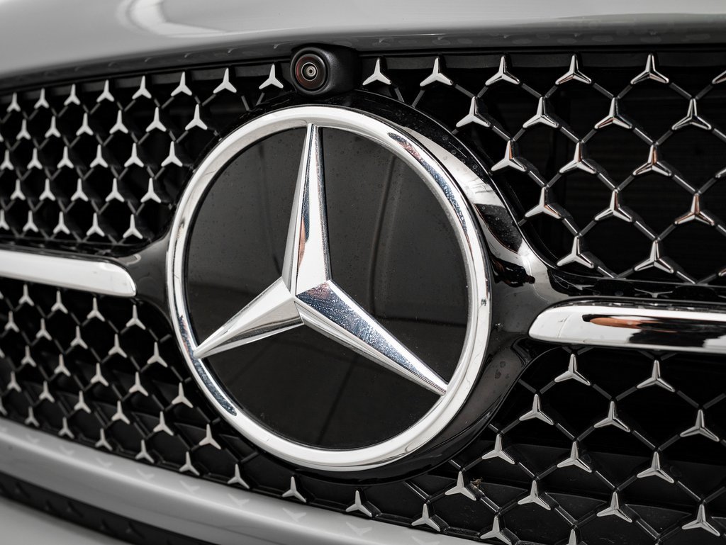 New 2026 Mercedes-Benz CLE 300 4MATIC Coupe image 3