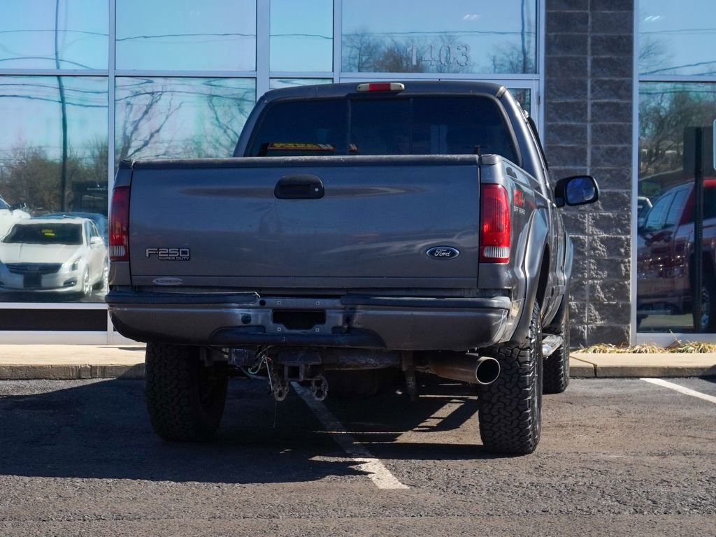 Used 2003 Ford F250 XLT image 3