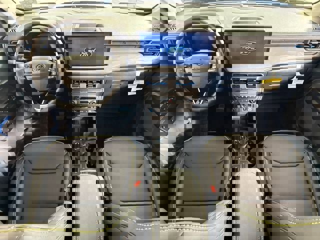 New 2026 Ford Maverick Lobo image 16