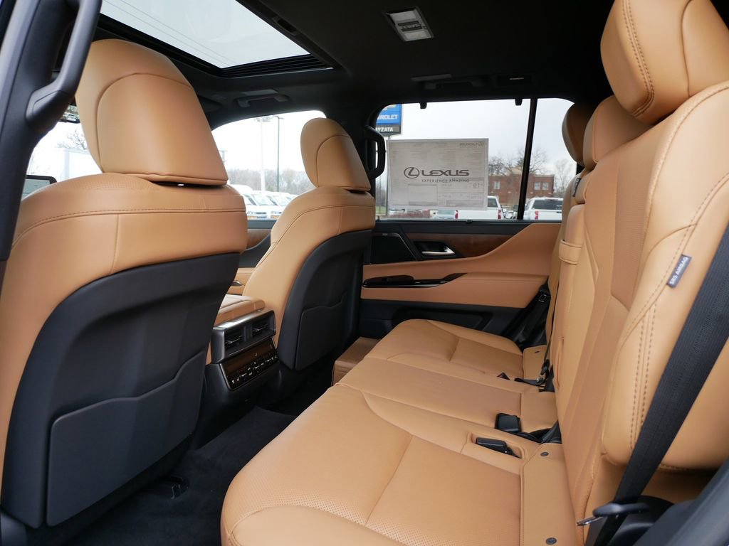New 2026 Lexus LX 600 4WD w/ Luxury Package image 11
